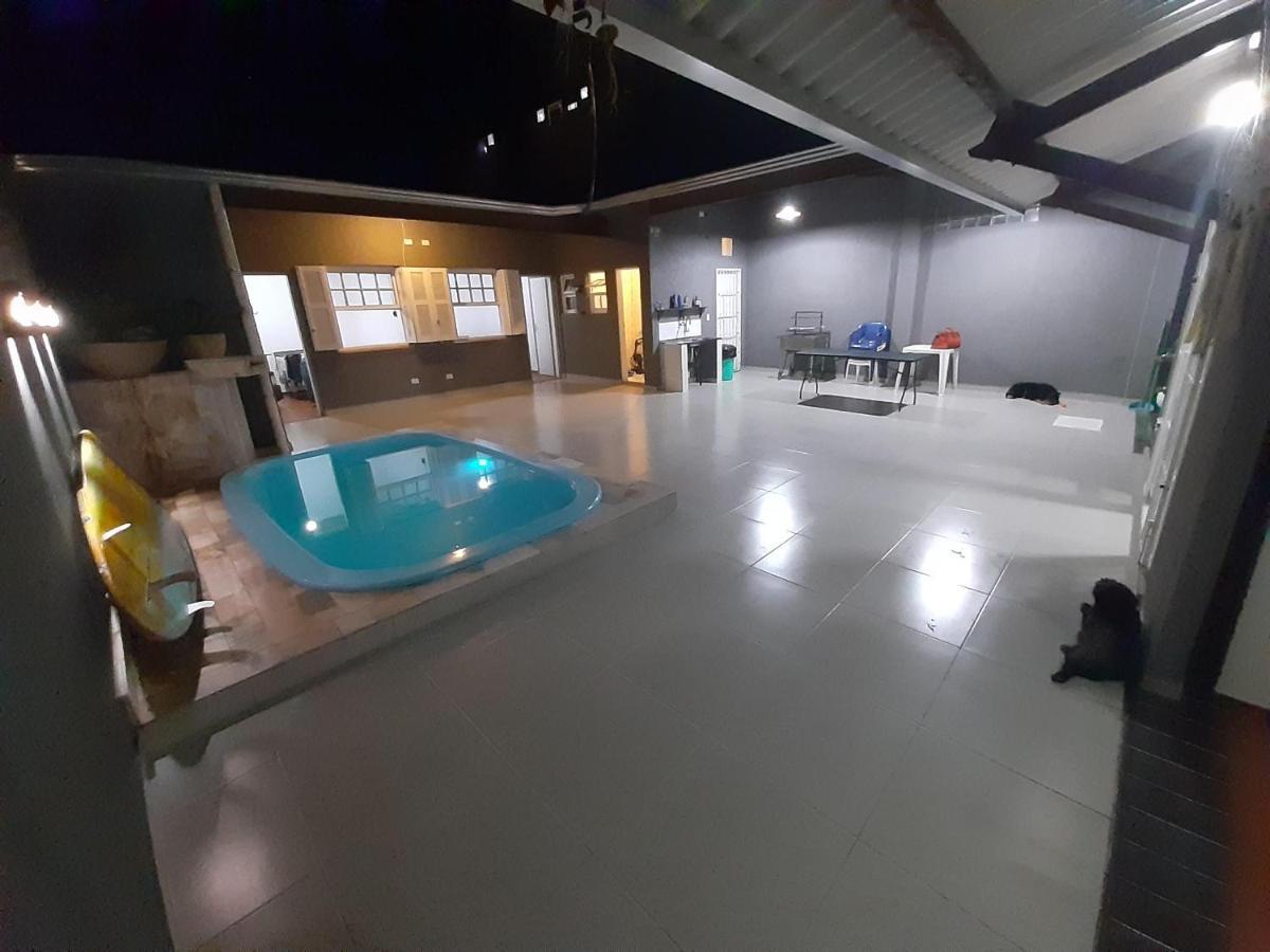 Casa Com Piscina, Confortavel E Otima Localizacao Итаньяэн Экстерьер фото